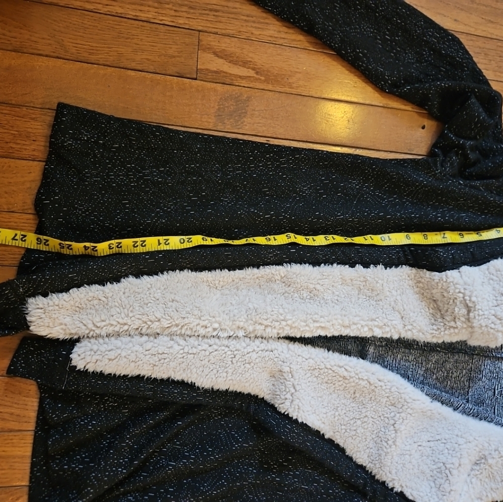 Wild Pearl Black Tan Open Front Sherpa Cardigan Sweater Size Large - Picture 6 of 6